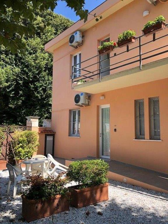 Arianna Hotel Марина-ди-Пьетрасанта Экстерьер фото