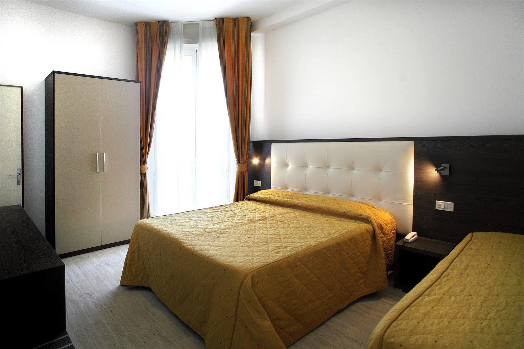Arianna Hotel Марина-ди-Пьетрасанта Экстерьер фото