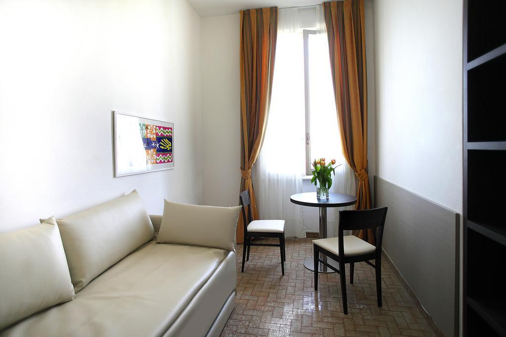 Arianna Hotel Марина-ди-Пьетрасанта Номер фото